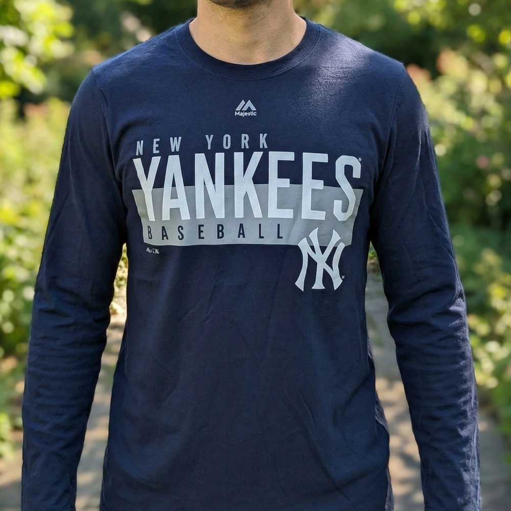 Majestic Mens‎ New York Yankees MLB Long Sleeve T-Shirt Navy Blue Graphic Tee